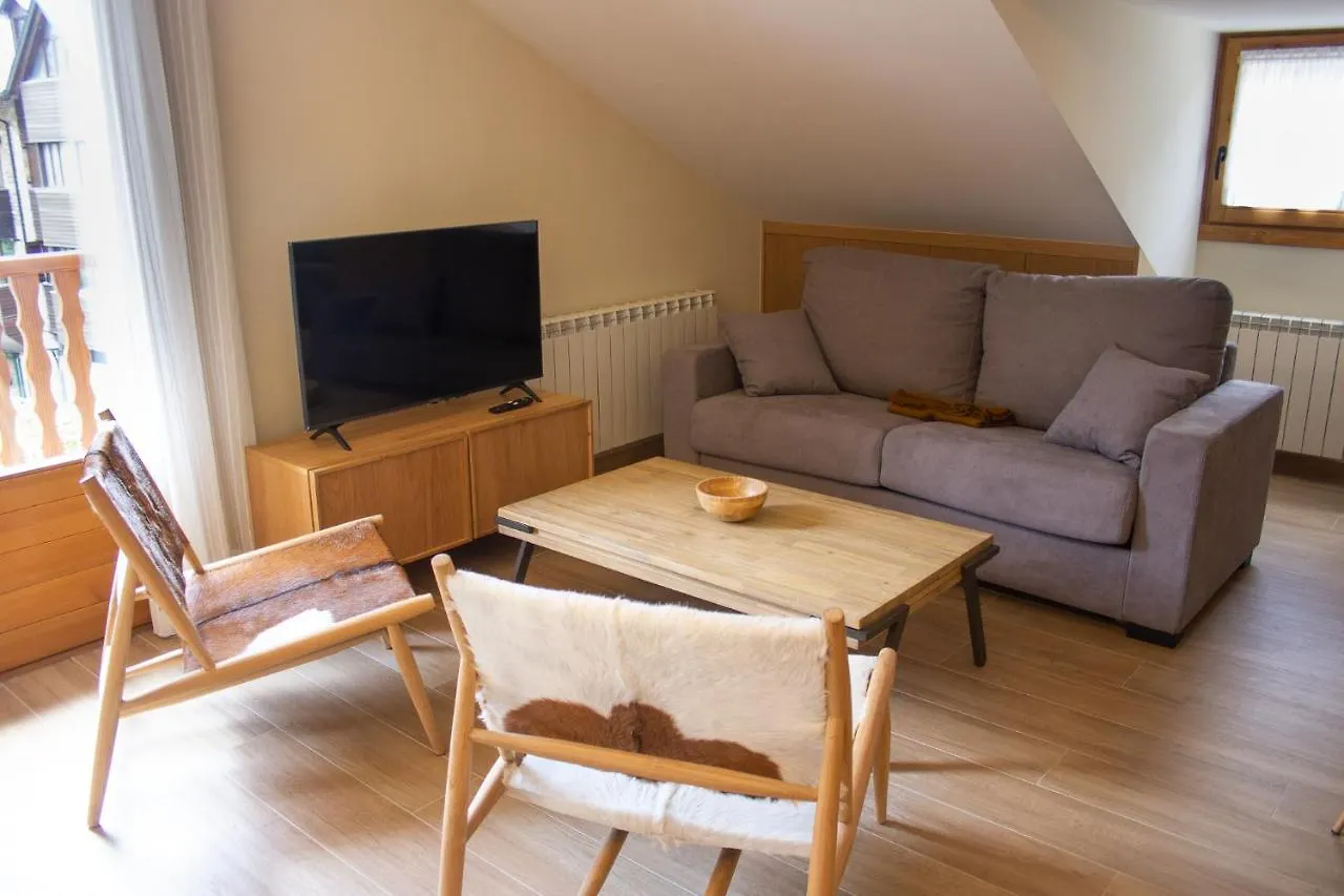 Apartaments Areny - L'Amfitriona Esterri d'Àneu Apartamento