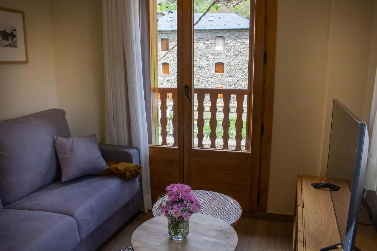 Apartaments Areny - L'Amfitriona Esterri d'Àneu España